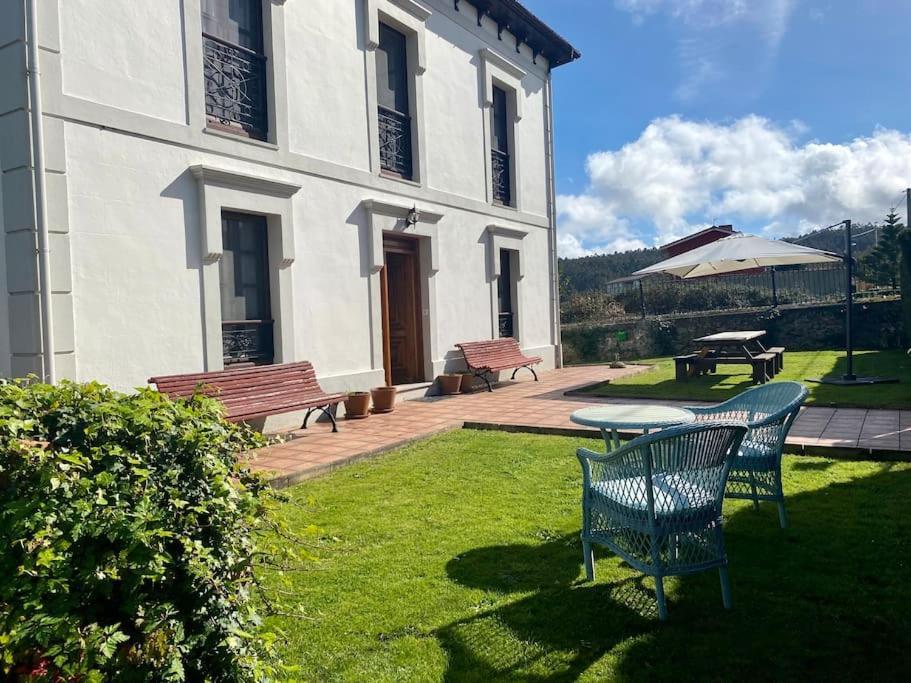 Вілла La Casona De Barganaz Santiago Del Monte Екстер'єр фото